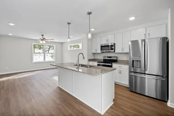 $1,995 | 839 Cumberland Drive, Clarksville, TN 37040