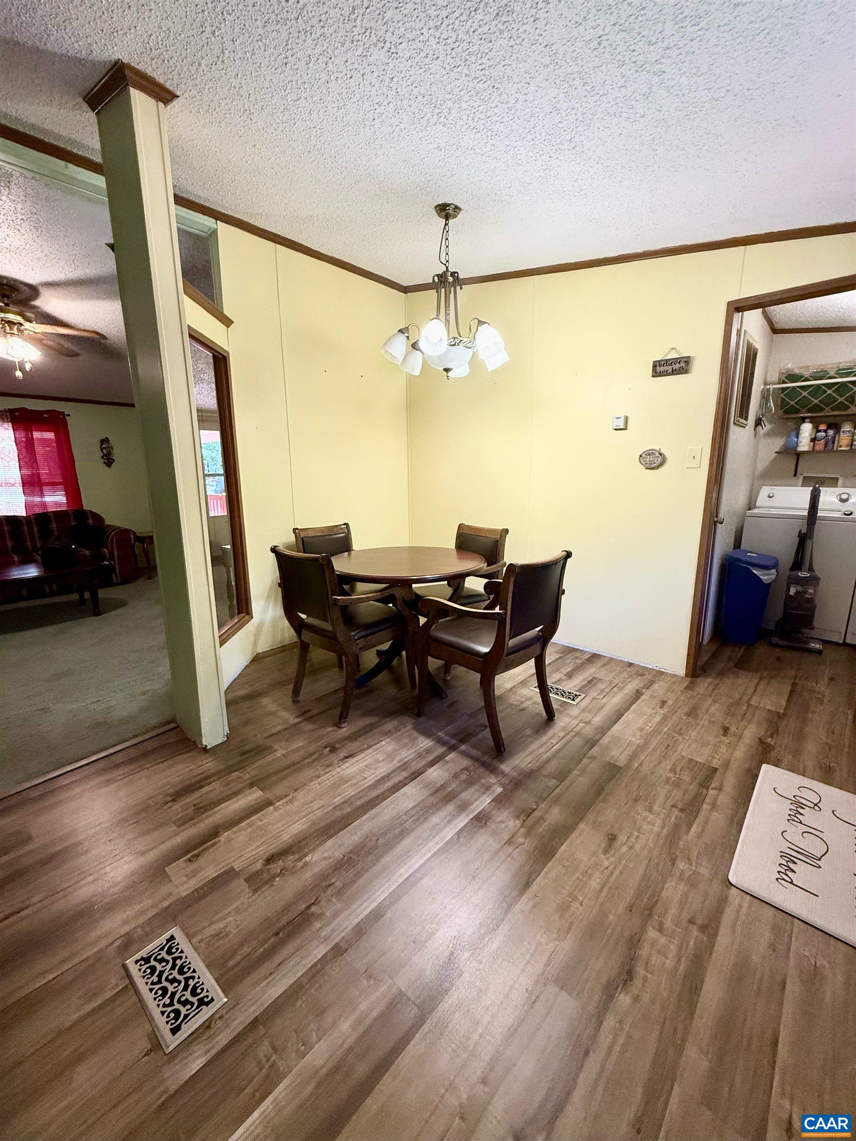 579 Glenmore Road Scottsville, VA 24590 - Photo 15 of 25 Breakfast Nook