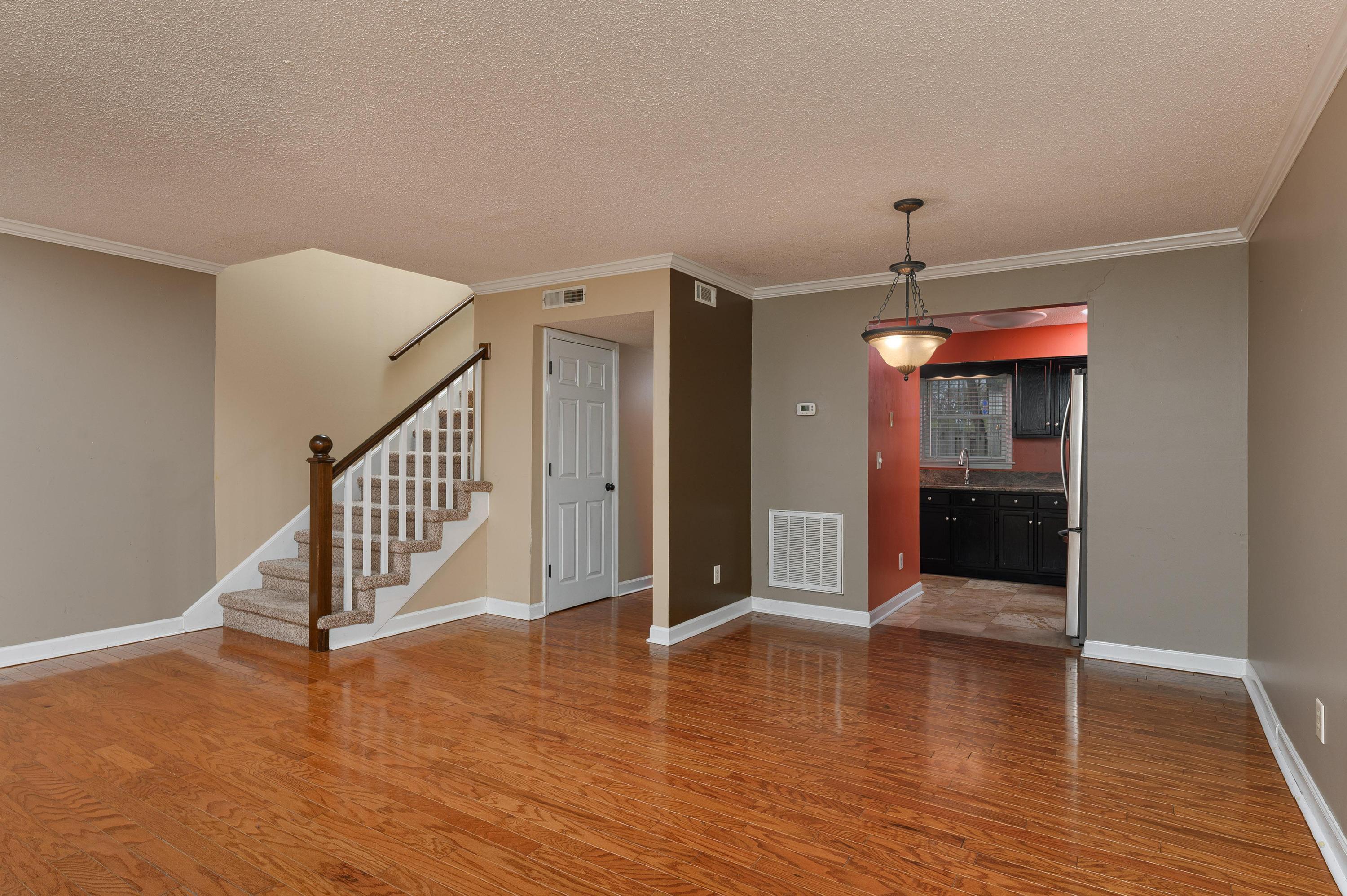 317 McBrien Road, Unit 1 Chattanooga, TN 37411 - Photo 2 of 11 2