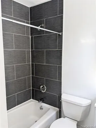 $1,750 | 24-26 Academy Street, Unit 2, Poughkeepsie, NY 12601
