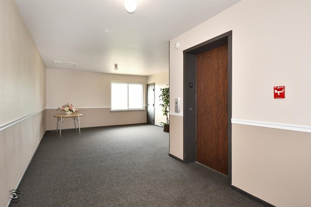 8901 South Roberts Road, Unit 308 Hickory Hills, IL 60457 - Photo 17 of 20