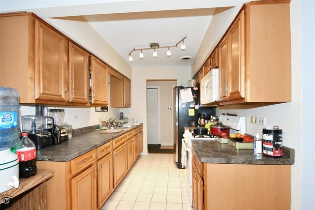 8901 South Roberts Road, Unit 308 Hickory Hills, IL 60457 - Photo 6 of 20