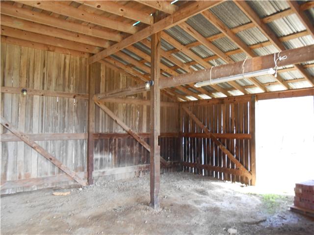 2045 Abiff Road Burns, TN 37029 - Photo 7 of 20 a view of entryway