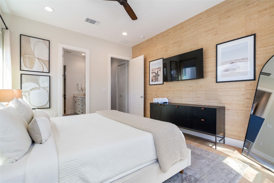 1126 Linden Street, Unit 1 Austin, TX 78702 - Photo 13 of 26