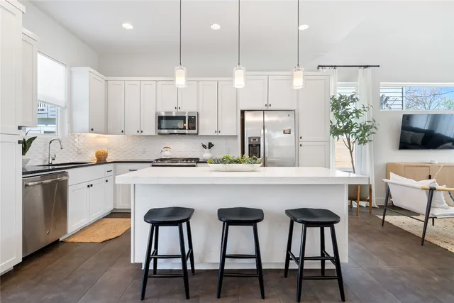 $5,500 | 1126 Linden Street, Unit 1, Austin, TX 78702