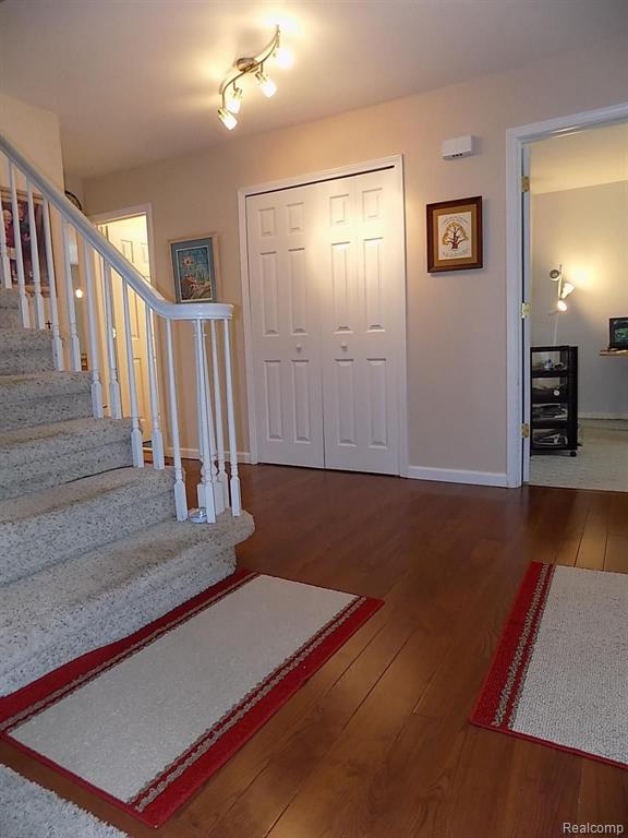 710 Abbey Court Rochester Hills, MI 48307 - Photo 14 of 46