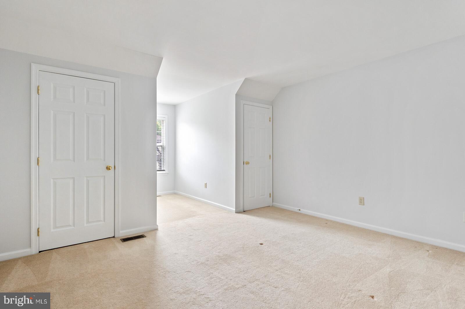 1 Sunrise Circle Newark, DE 19713 - Photo 18 of 28 Bedroom #3- two closets!