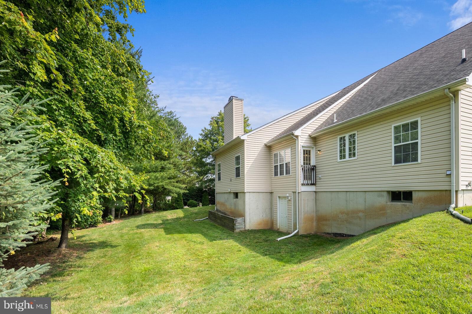 1 Sunrise Circle Newark, DE 19713 - Photo 24 of 28 Backyard! Tons of Possibilities!