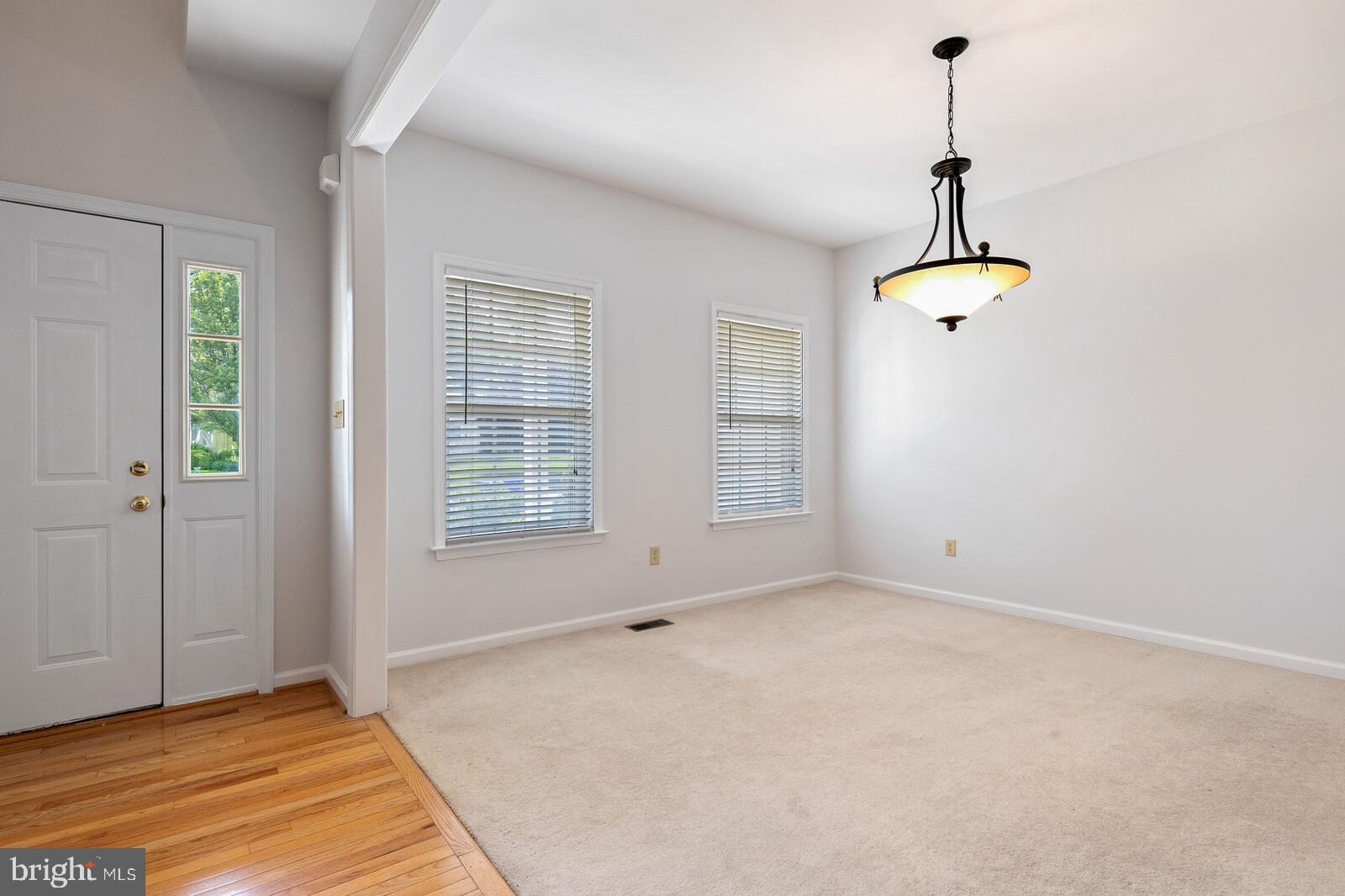 1 Sunrise Circle Newark, DE 19713 - Photo 4 of 28 Dining Room