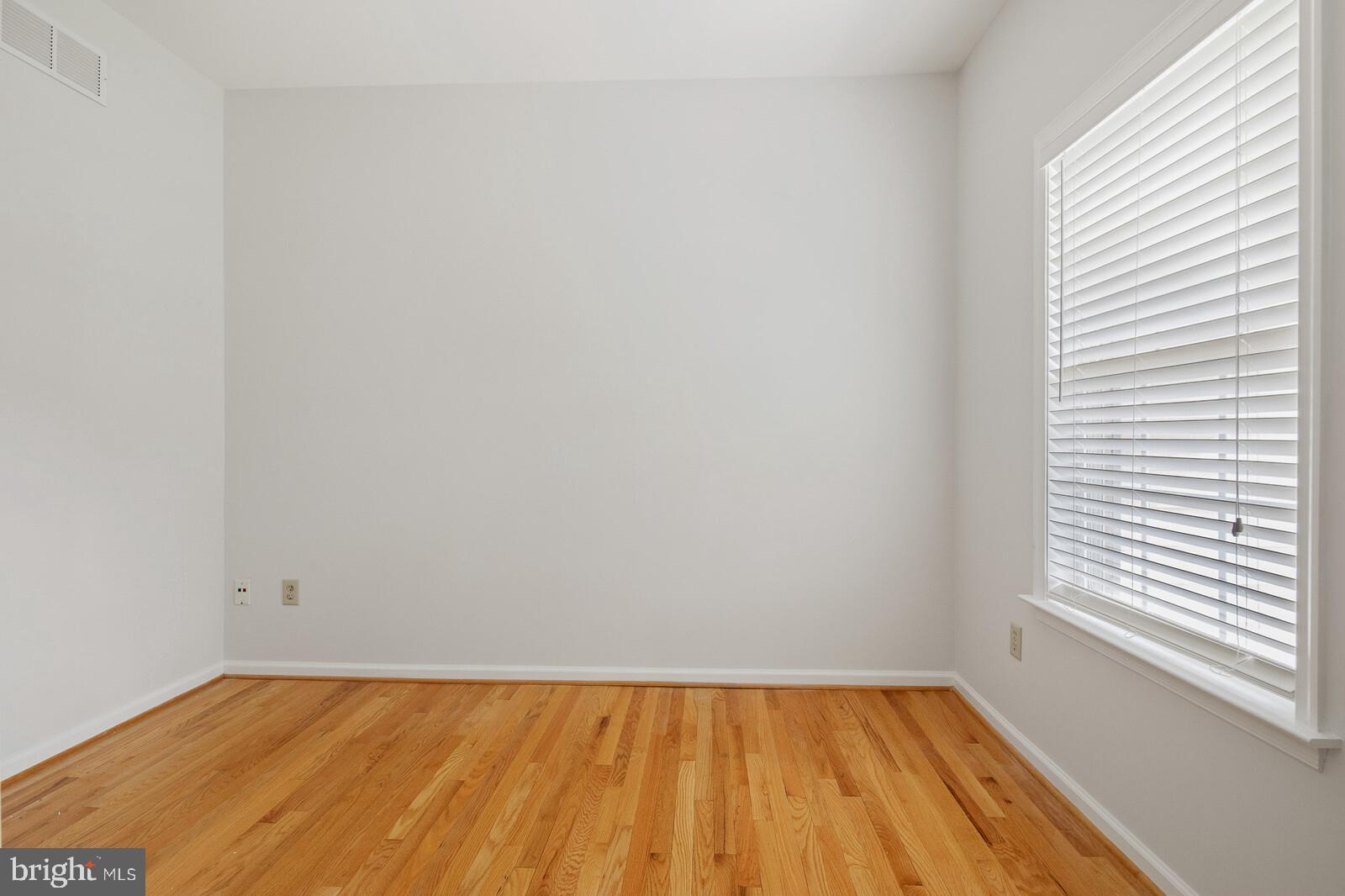 1 Sunrise Circle Newark, DE 19713 - Photo 5 of 28 Nice and Bright Office Space!