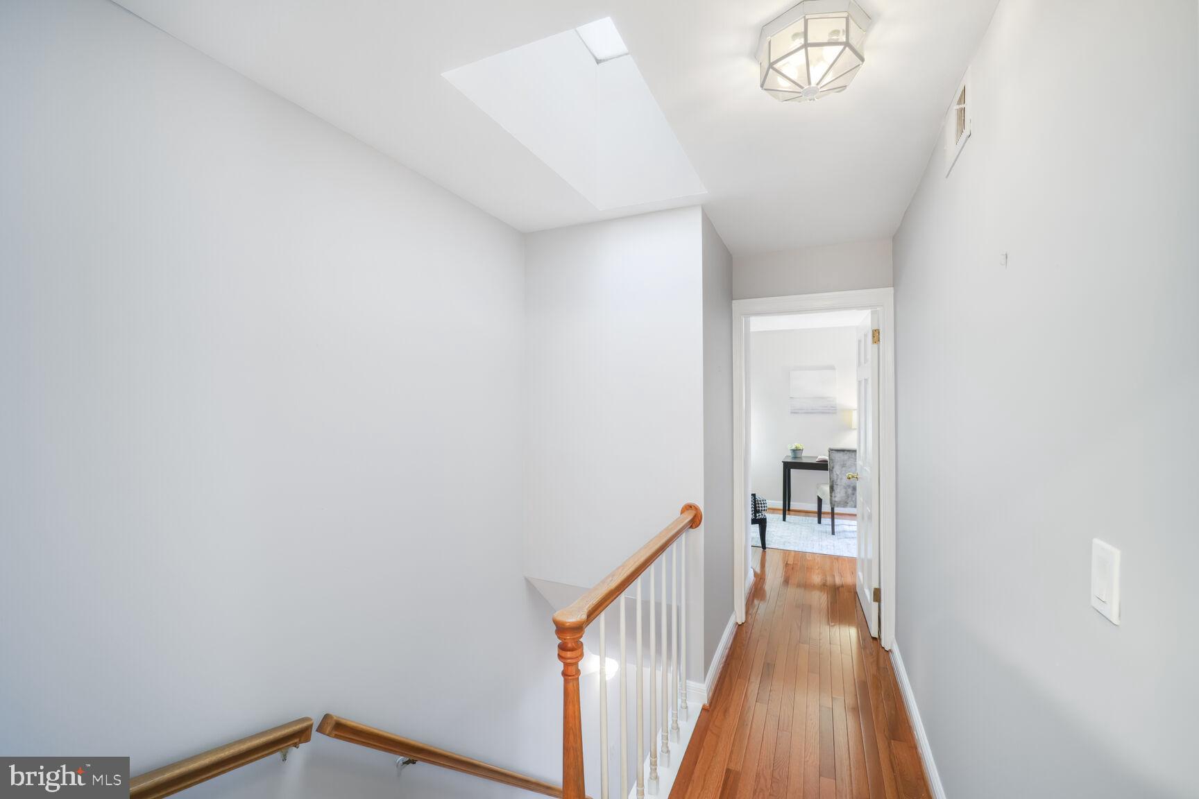 4820 Hampden Lane, Unit R5 Bethesda, MD 20814 - Photo 13 of 18 Gallery Image 13