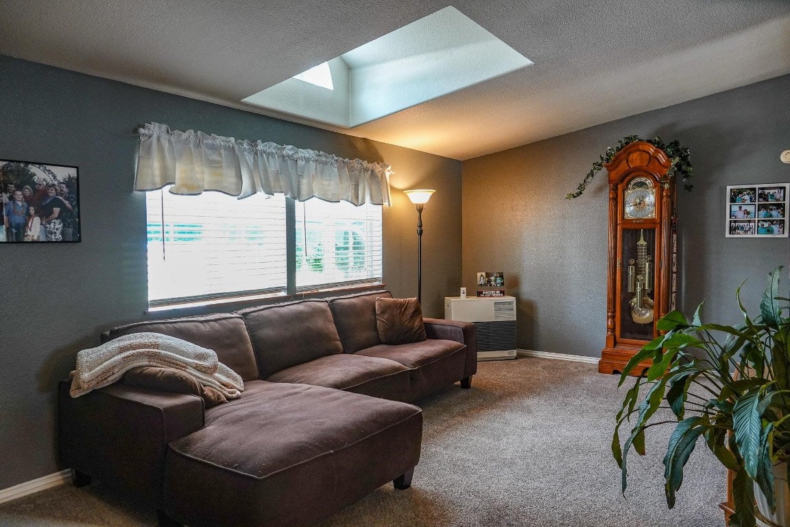 323 Greenview Road Greenview, CA 96037 - Photo 9 of 49 Gallery Image 9