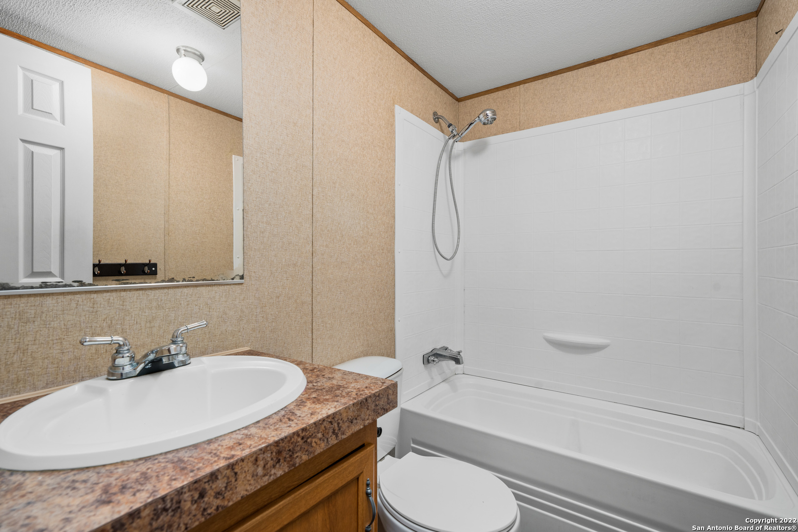 311 North Reed Street Pleasanton, TX 78064 - Photo 23 of 33