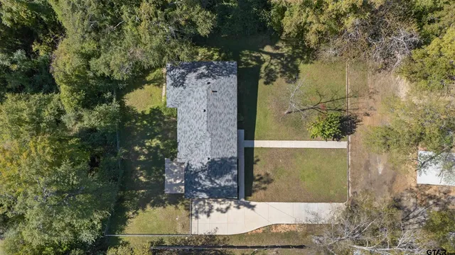 a view of a outdoor space