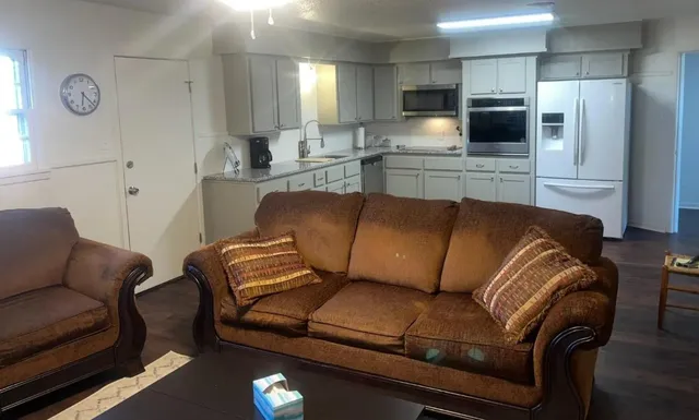 $1,695 | 5426 9th Street, Lubbock, TX 79416