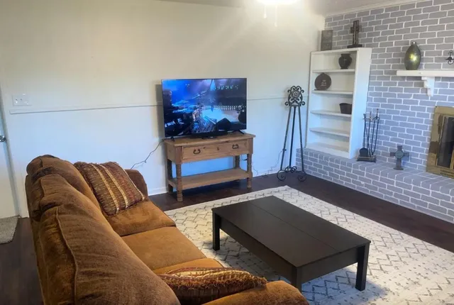 $1,695 | 5426 9th Street, Lubbock, TX 79416