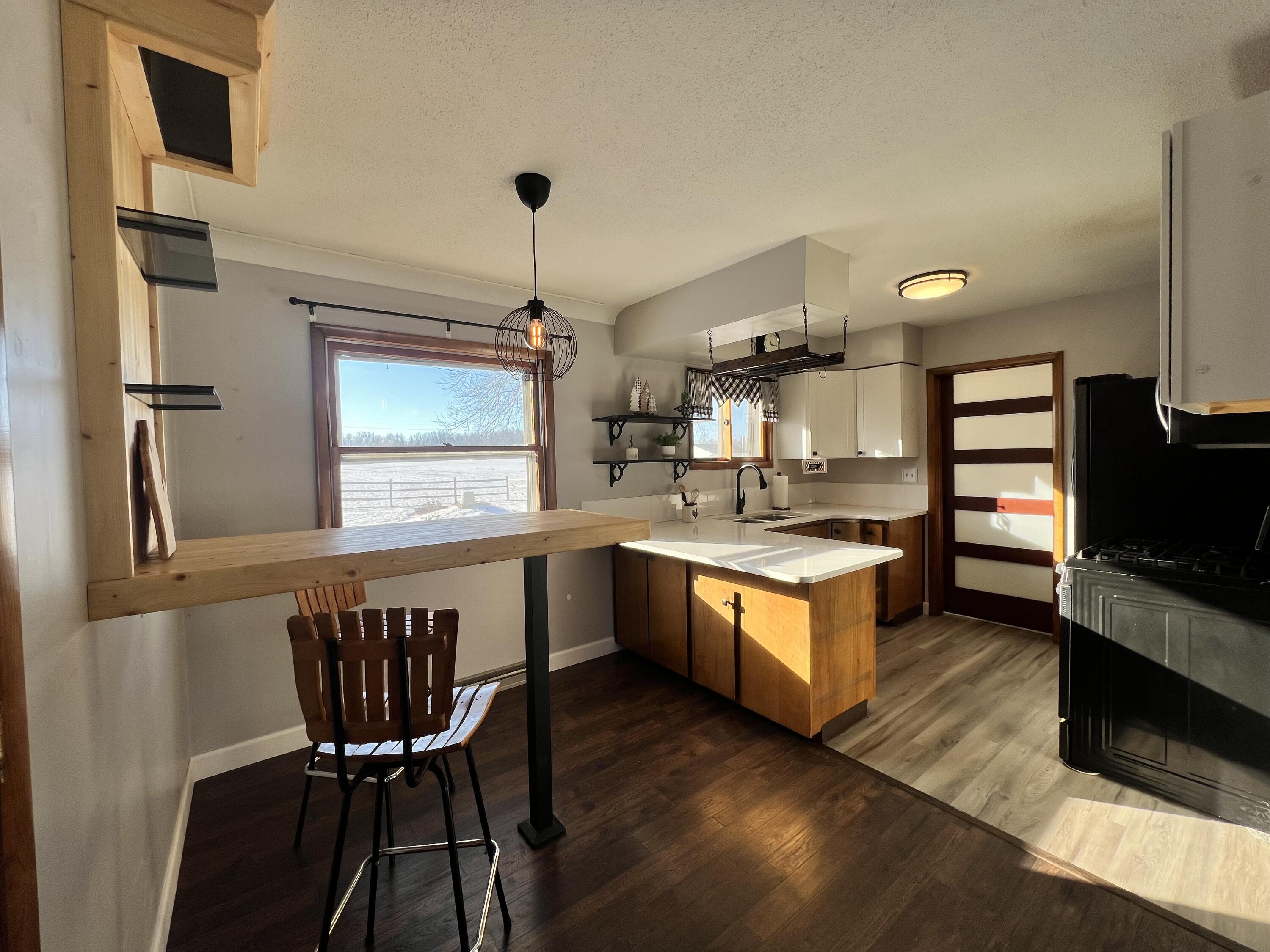 1755 East Carleton Road Adrian, MI 49221 - Photo 8 of 33 IMG_1358