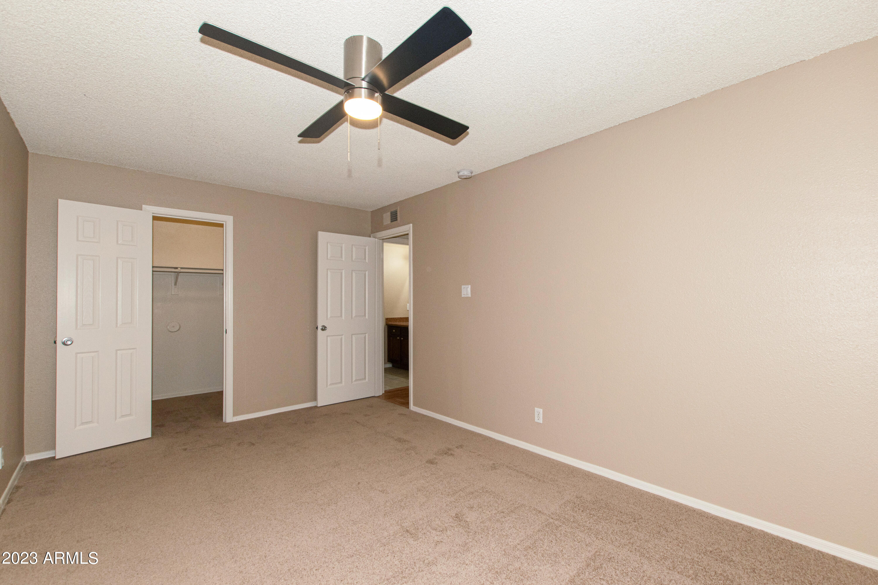 424 West Brown Road, Unit 105 Mesa, AZ 85201 - Photo 12 of 29 12 Master Bedroom