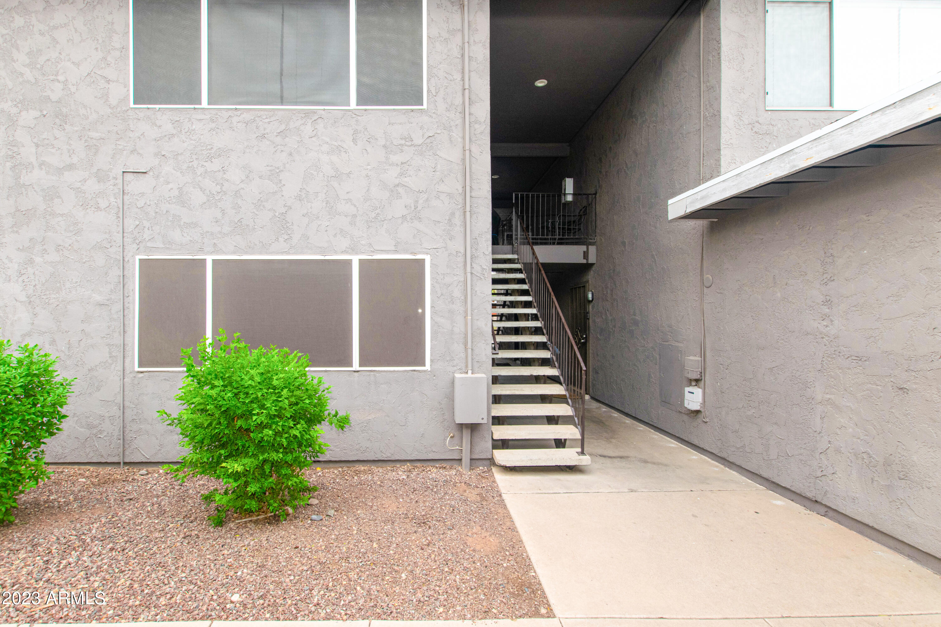 424 West Brown Road, Unit 105 Mesa, AZ 85201 - Photo 3 of 29 03 Front