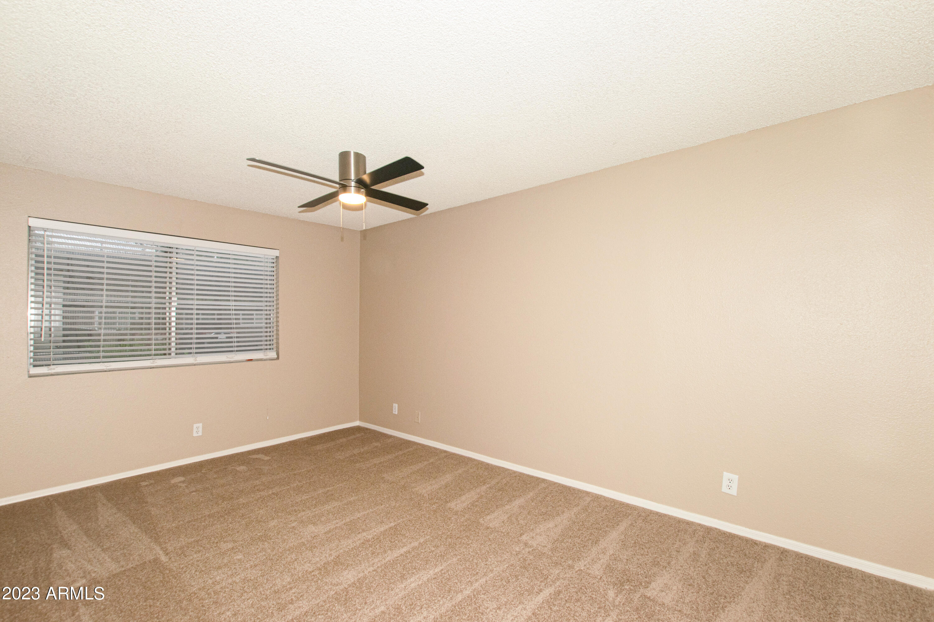 424 West Brown Road, Unit 105 Mesa, AZ 85201 - Photo 10 of 29 10 Master Bedroom