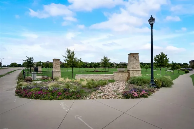 a view of a garden with clear sky