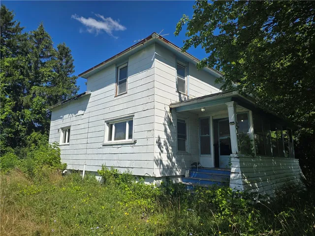 $69,900 | 5018 Highway 31, Clay, NY 13041