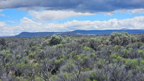 $20,000 | 1400 Fossil Lake Road, Christmas Valley, OR 97641