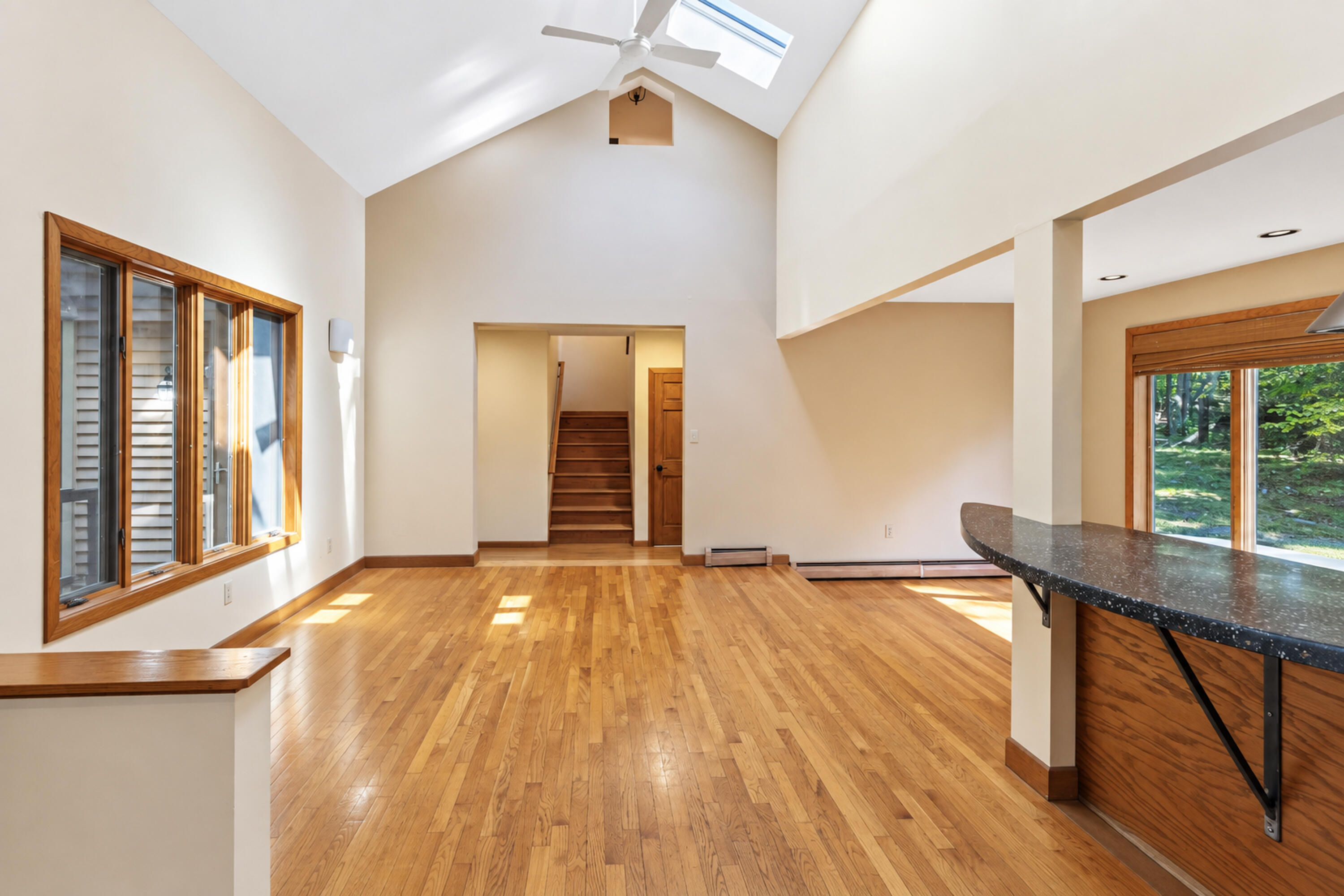 2 Robinhood Road Cape Elizabeth, ME 04107 - Photo 13 of 108 20260911RW-71009