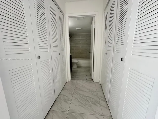 $2,150 | 610 South Park Road, Unit 271, Hollywood, FL 33021