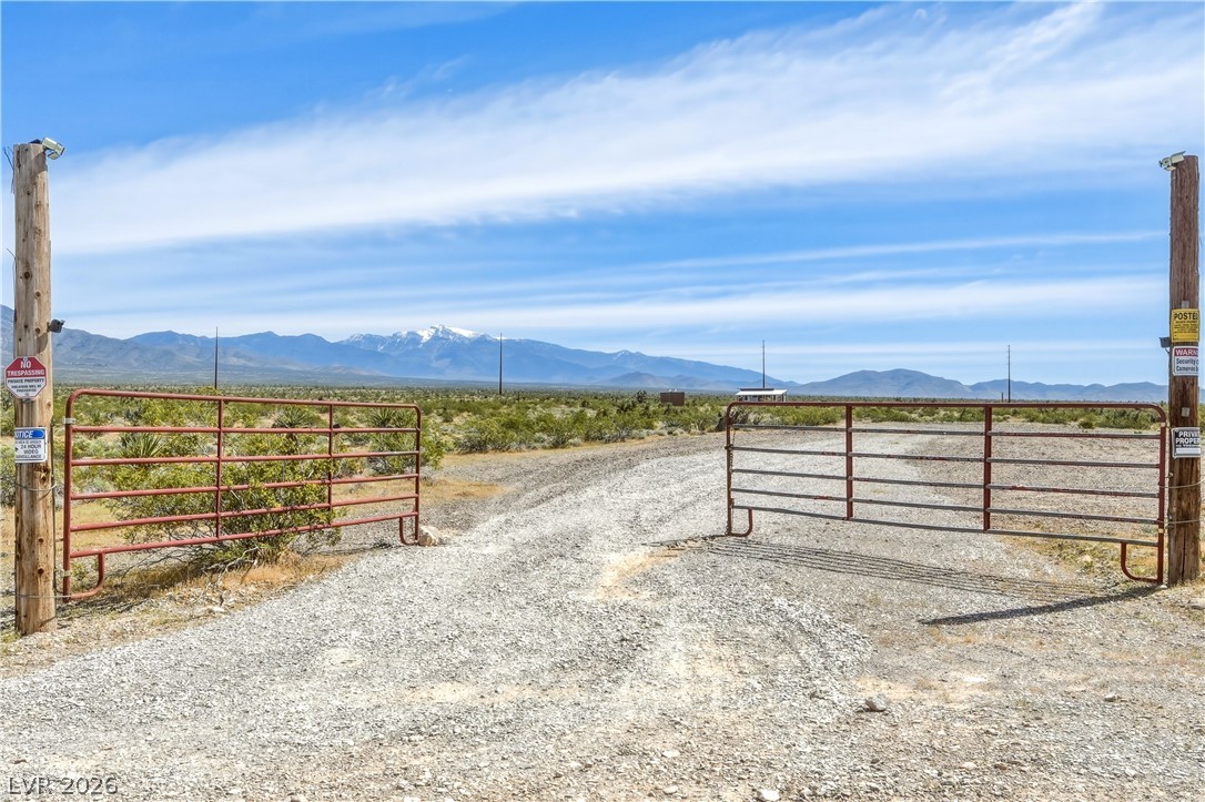 3711 North Powerline Road Pahrump, NV 89060 - Photo 6 of 31 Gallery Image 6
