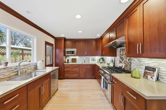 $3,880,000 | 3330 Stockton Place, Palo Alto, CA 94303