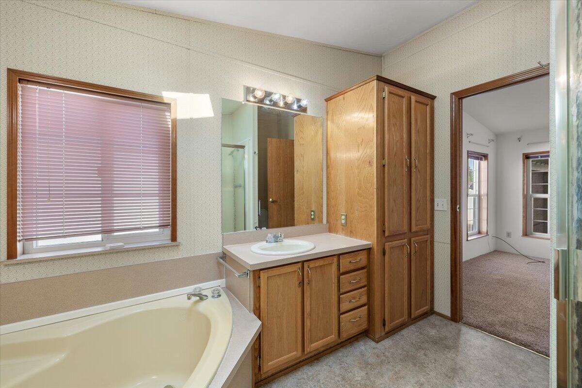 555 Freeman Road, Unit 257 Central Point, OR 97502 - Photo 20 of 26