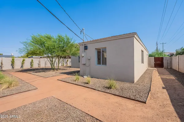 $649,990 | 502 East Osborn Road, Phoenix, AZ 85012