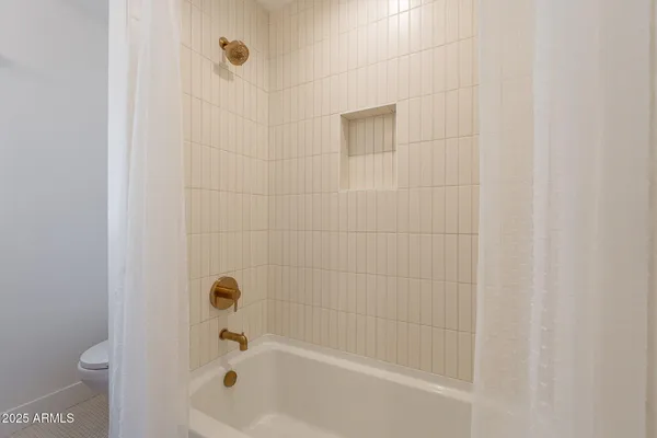 $649,990 | 502 East Osborn Road, Phoenix, AZ 85012