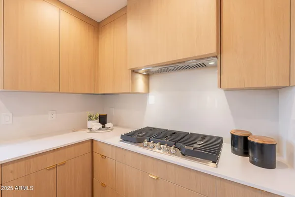 $649,990 | 502 East Osborn Road, Phoenix, AZ 85012