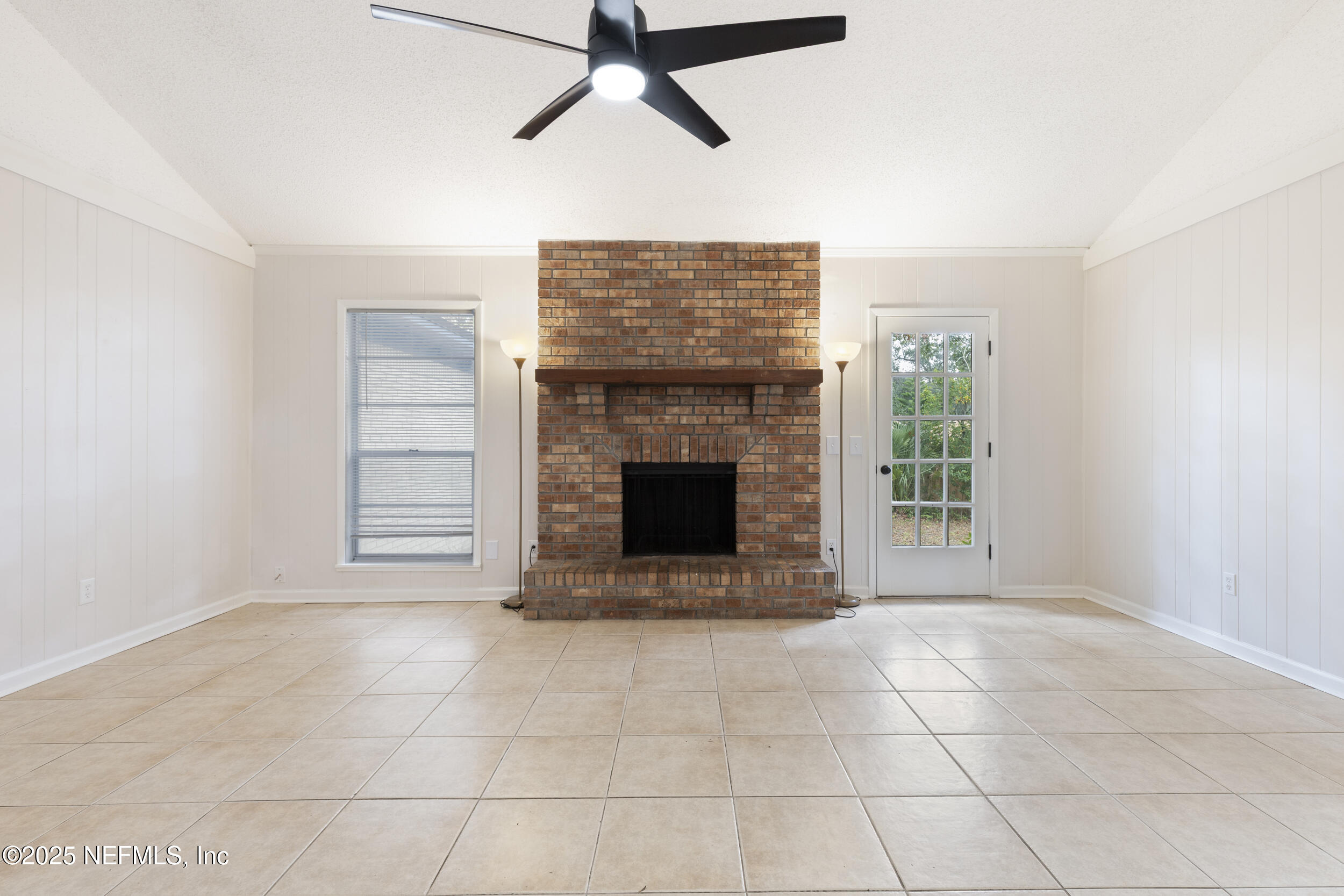 4135 Dawnridge Road East Jacksonville, FL 32277 - Photo 2 of 25 Living Room 2