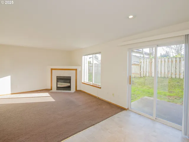 $550,000 | 15648 Northeast Milton Place, Portland, OR 97230