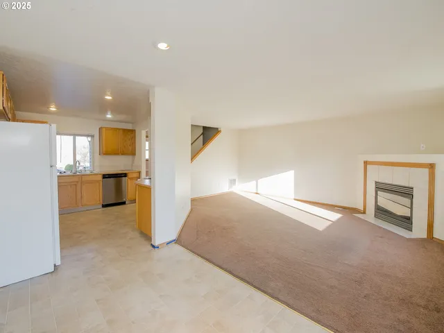 $550,000 | 15648 Northeast Milton Place, Portland, OR 97230