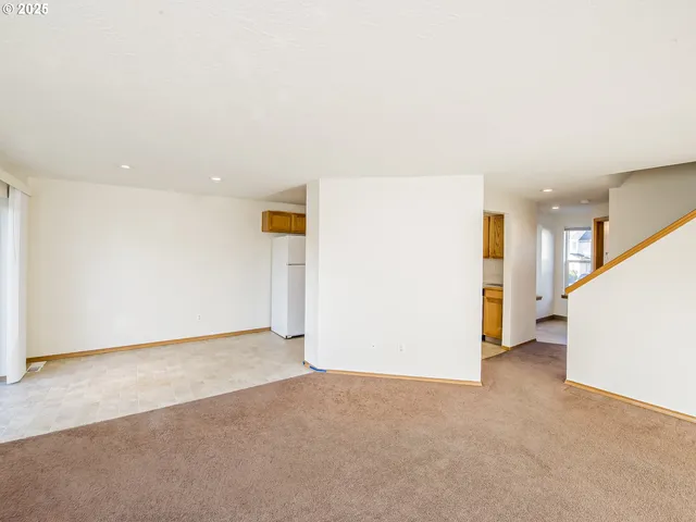 $550,000 | 15648 Northeast Milton Place, Portland, OR 97230