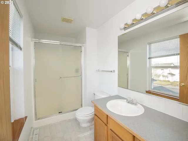 $550,000 | 15648 Northeast Milton Place, Portland, OR 97230