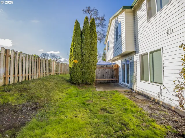 $550,000 | 15648 Northeast Milton Place, Portland, OR 97230