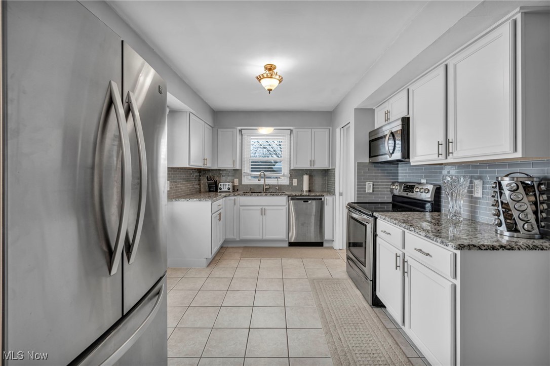 12976 West Pleasant Valley Road Cleveland, OH 44130 - Photo 13 of 47 Gallery Image 13