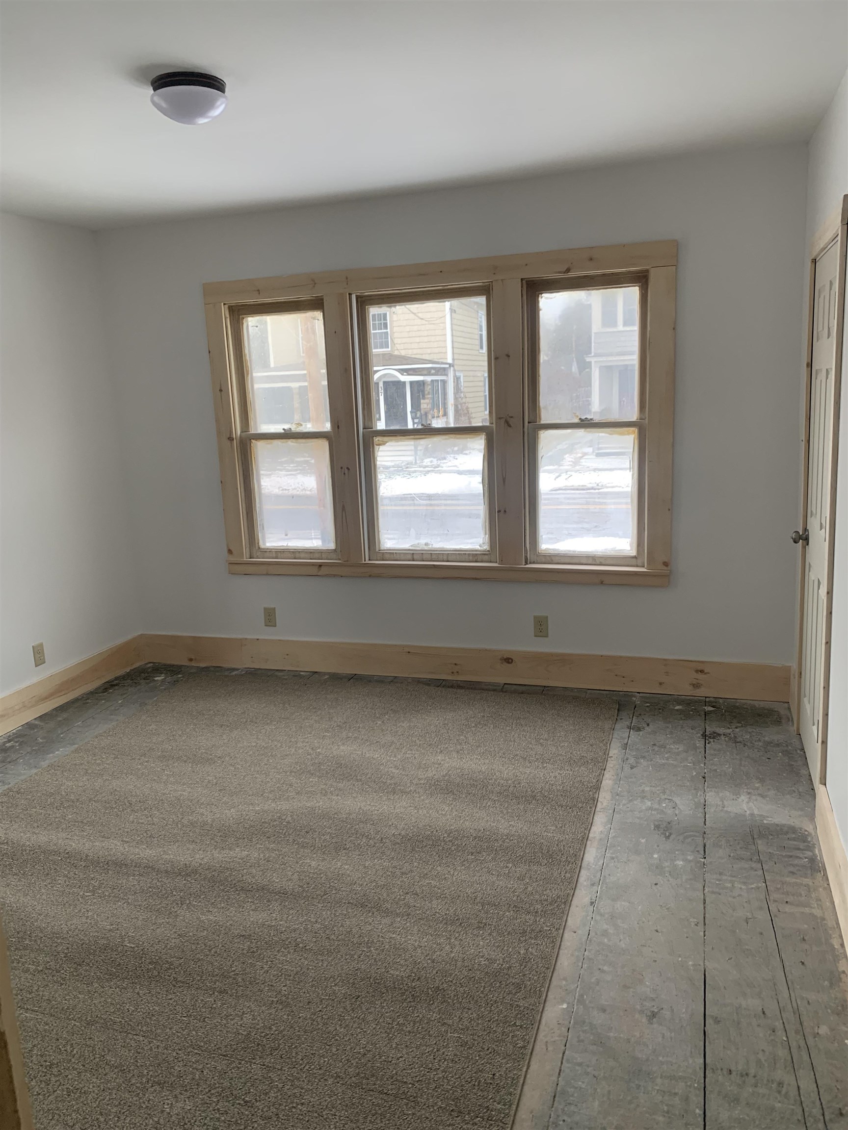 34 Kendall Avenue Rutland, VT 05701 - Photo 2 of 3