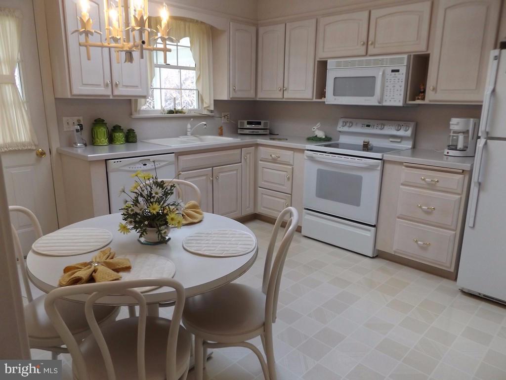 4015 Nolt Road Landisville, PA 17538 - Photo 5 of 48 Gallery Image 5