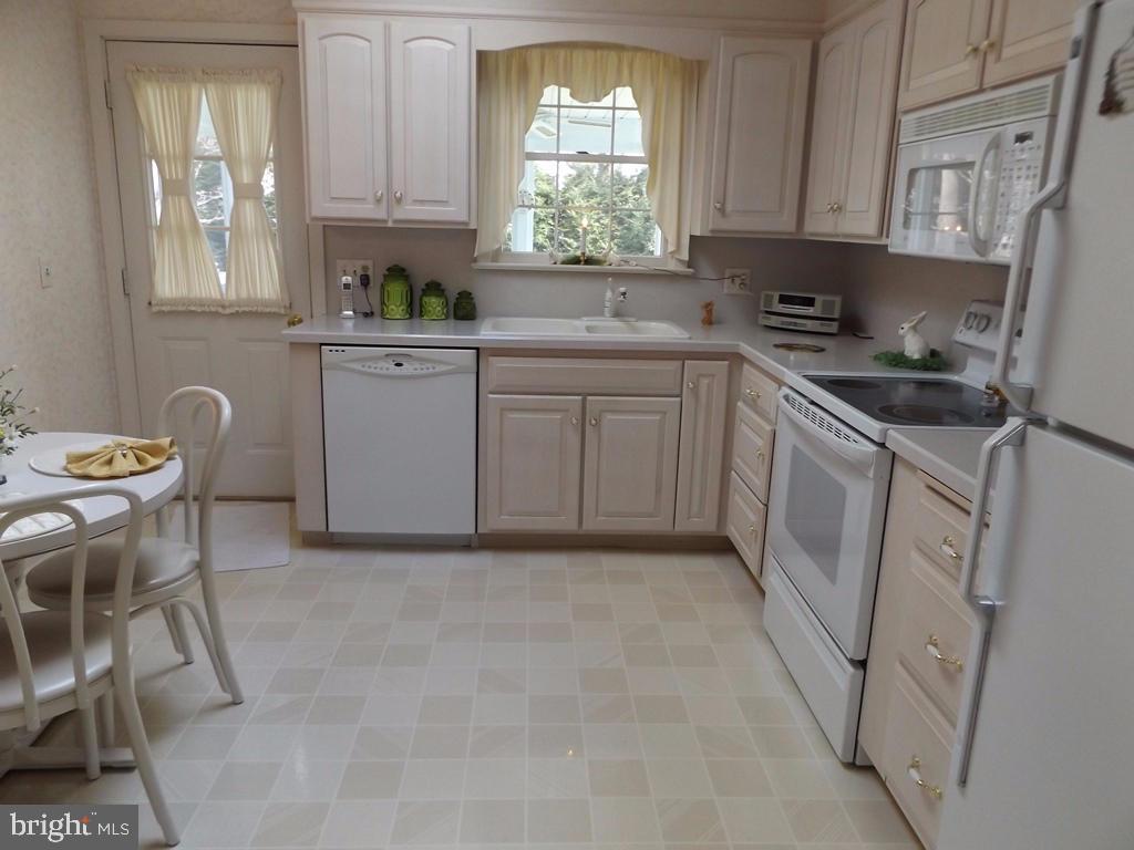 4015 Nolt Road Landisville, PA 17538 - Photo 7 of 48 Gallery Image 7