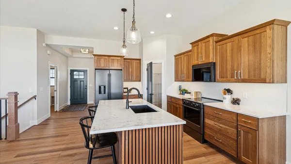 $528,305 | 6214 College Avenue, Davenport, IA 52807