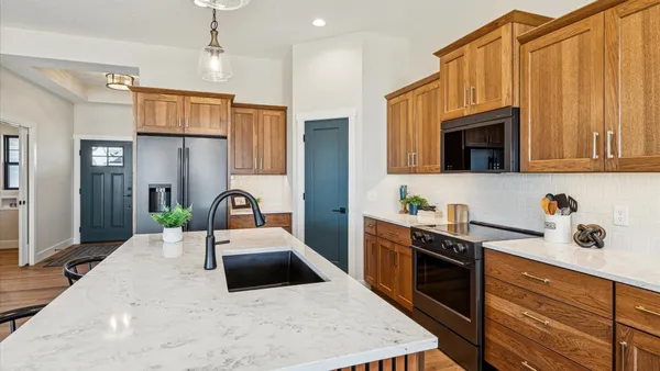 $528,305 | 6214 College Avenue, Davenport, IA 52807