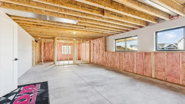 $528,305 | 6214 College Avenue, Davenport, IA 52807