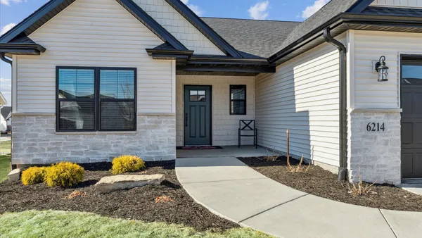 $528,305 | 6214 College Avenue, Davenport, IA 52807