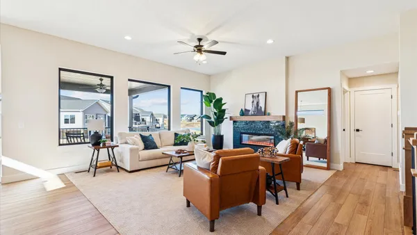 $528,305 | 6214 College Avenue, Davenport, IA 52807